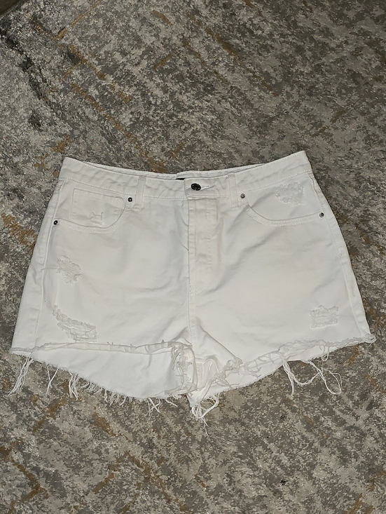 wild fable Pants - Wild Fable Distressed White Denim Shorts Sz 12